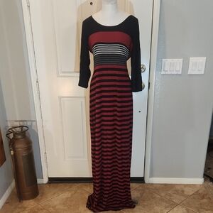 Max Studio Black and Red Striped Long Sleeve Dress